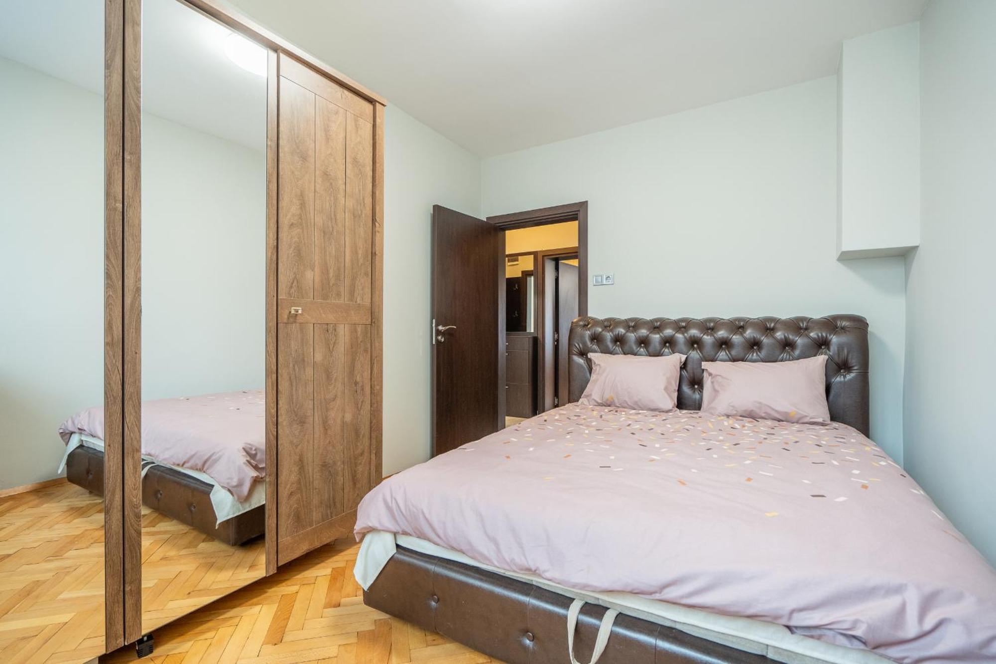 Pirotska 2-Bedroom 100M2 Apartment In Sofia Center ภายนอก รูปภาพ