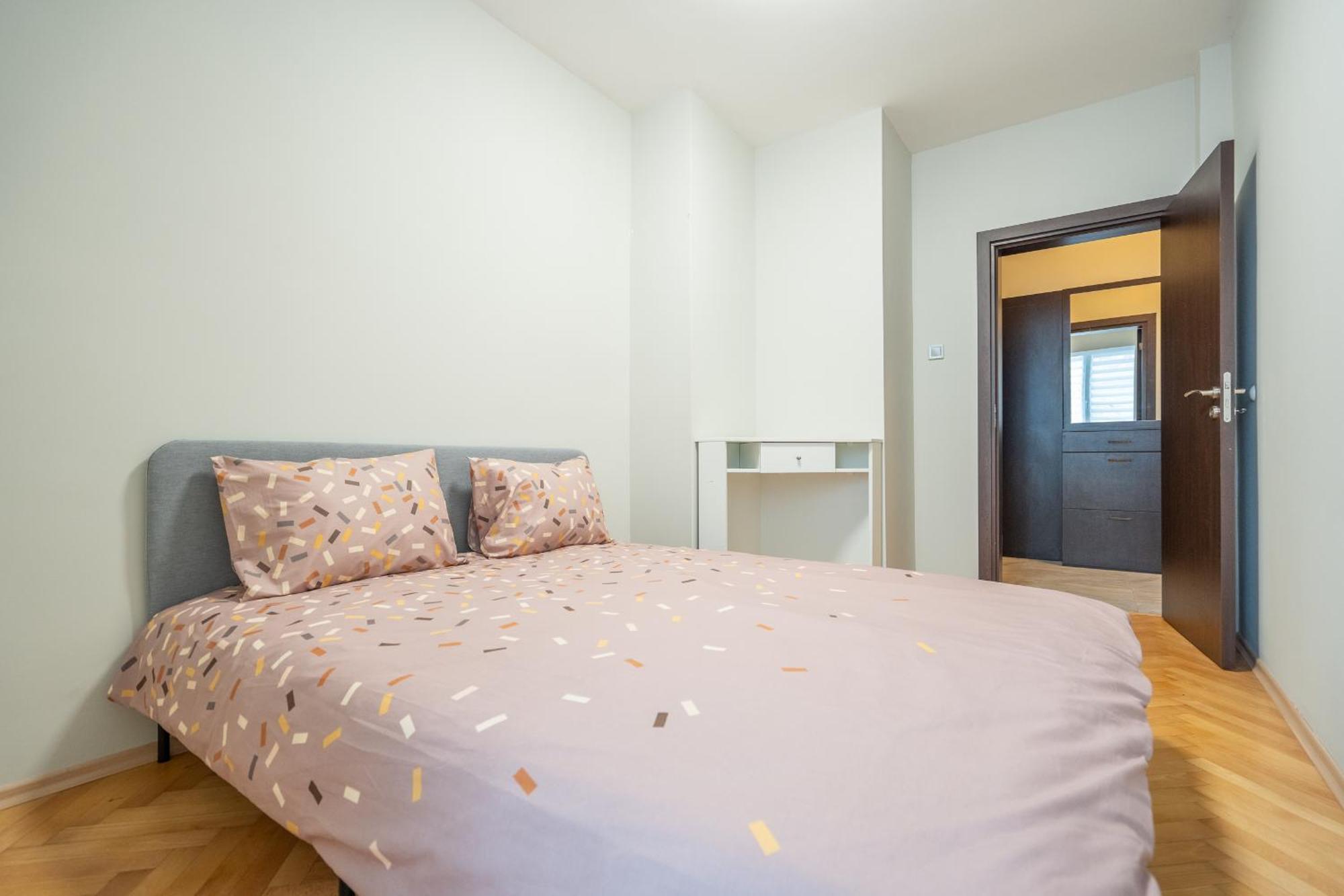 Pirotska 2-Bedroom 100M2 Apartment In Sofia Center ภายนอก รูปภาพ