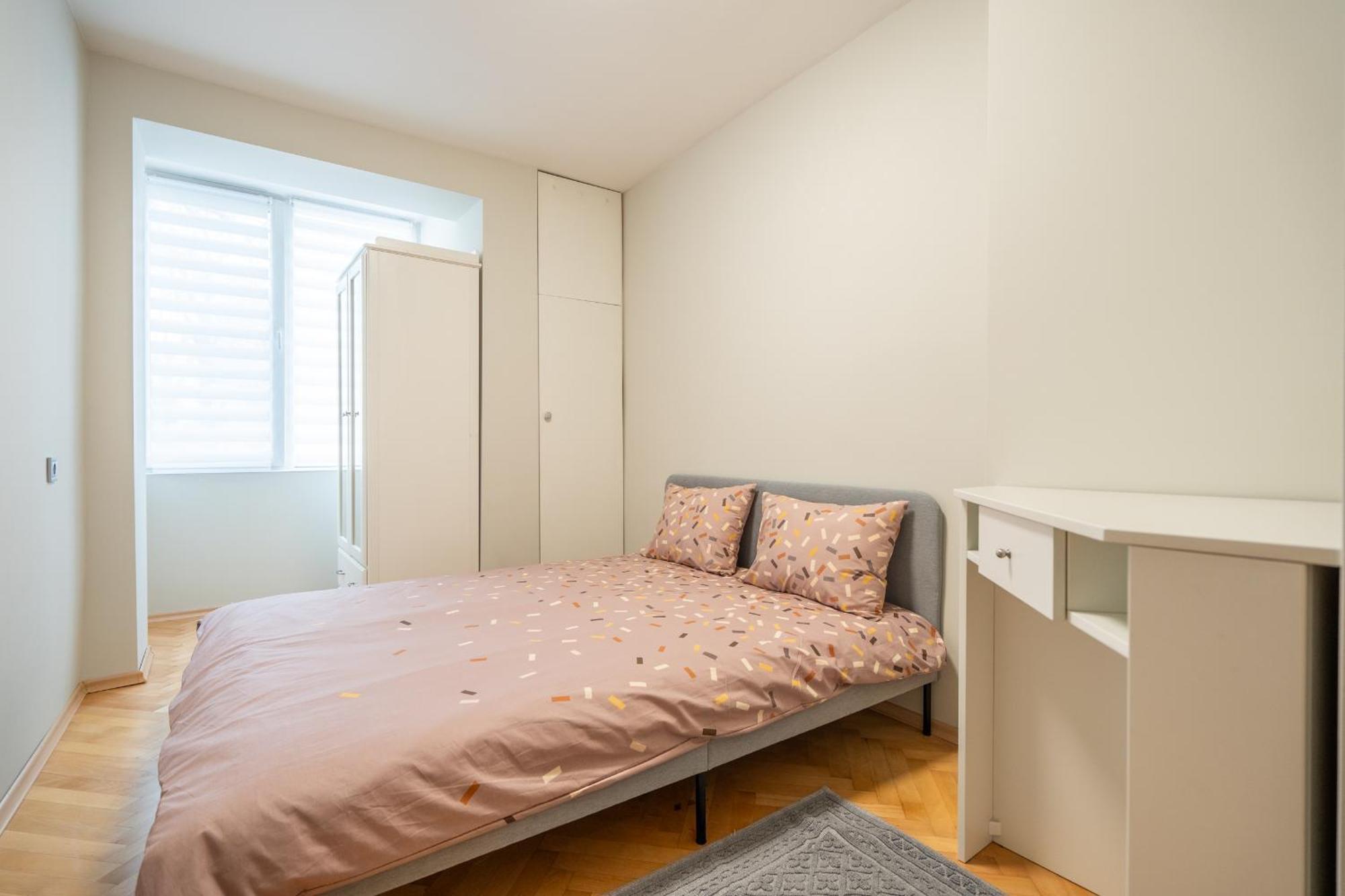 Pirotska 2-Bedroom 100M2 Apartment In Sofia Center ภายนอก รูปภาพ