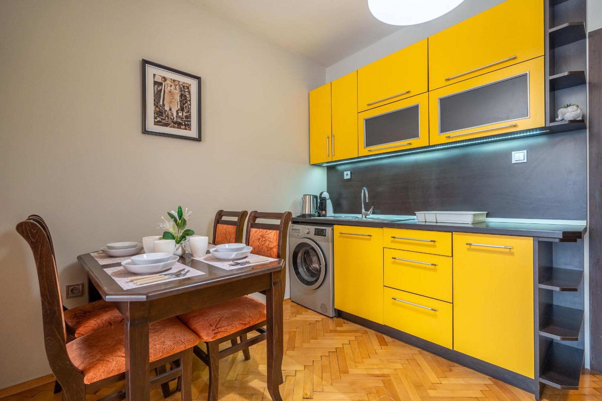 Pirotska 2-Bedroom 100M2 Apartment In Sofia Center ภายนอก รูปภาพ